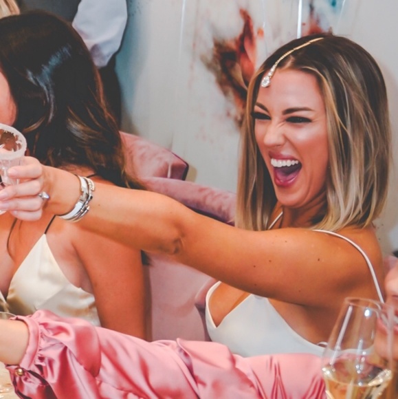 Ashley - Picture 1 of 3